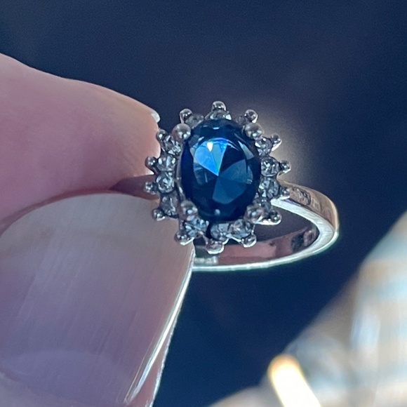 Princess Diana Sapphire Ring Copy. Vintage Sapphire Ring Copy. Size 9 - Picture 5 of 13